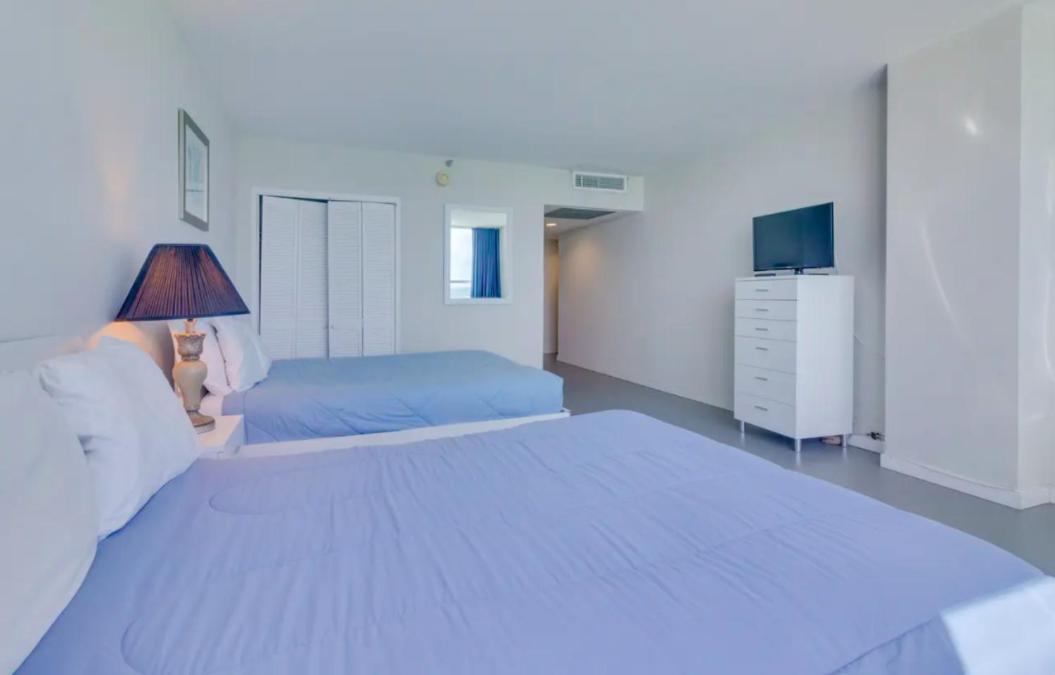 Castle 835 Oceanview Studio On Beach With Pool, Gym, Bars, And Free Parking Miami Beach Exterior photo
