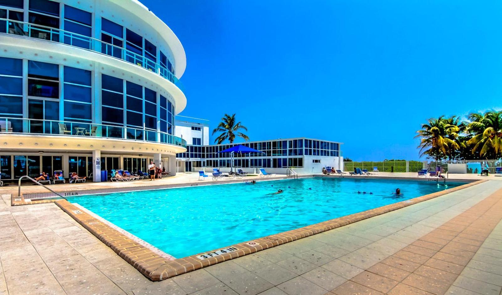 Castle 835 Oceanview Studio On Beach With Pool, Gym, Bars, And Free Parking Miami Beach Exterior photo